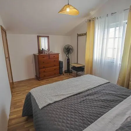 Casa Borda Da Rocha Hébergement de vacances *